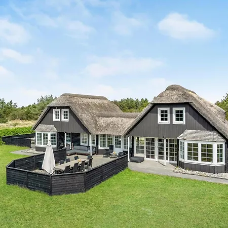Holiday home Stunning In With Wifi *